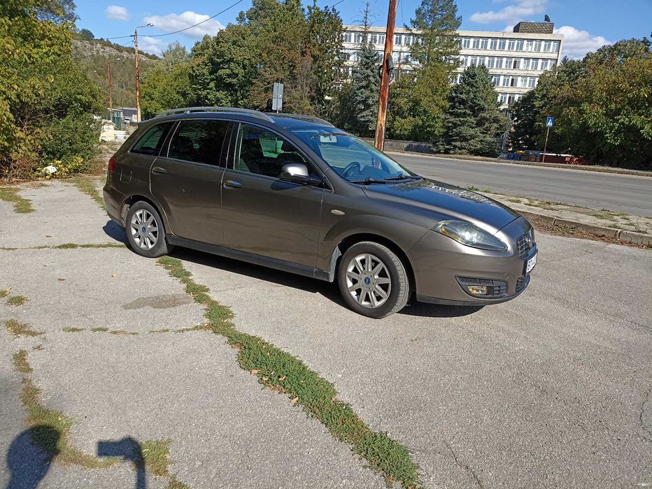 Fiat Croma 1.8L 5MT FWD