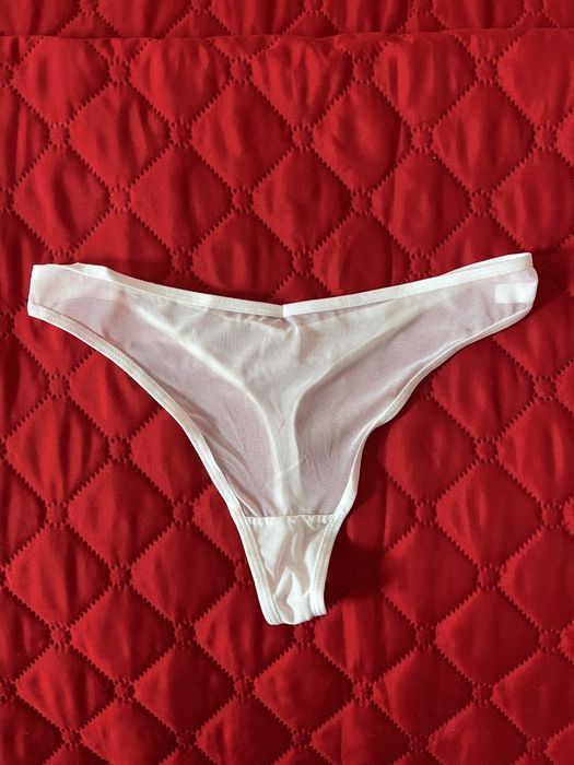 Нежно женско бельо