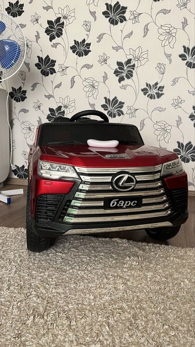 Продам детский электромобиль Lexus