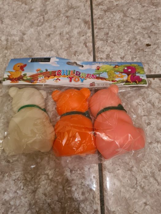 Zanganitoare pentru bebelusi