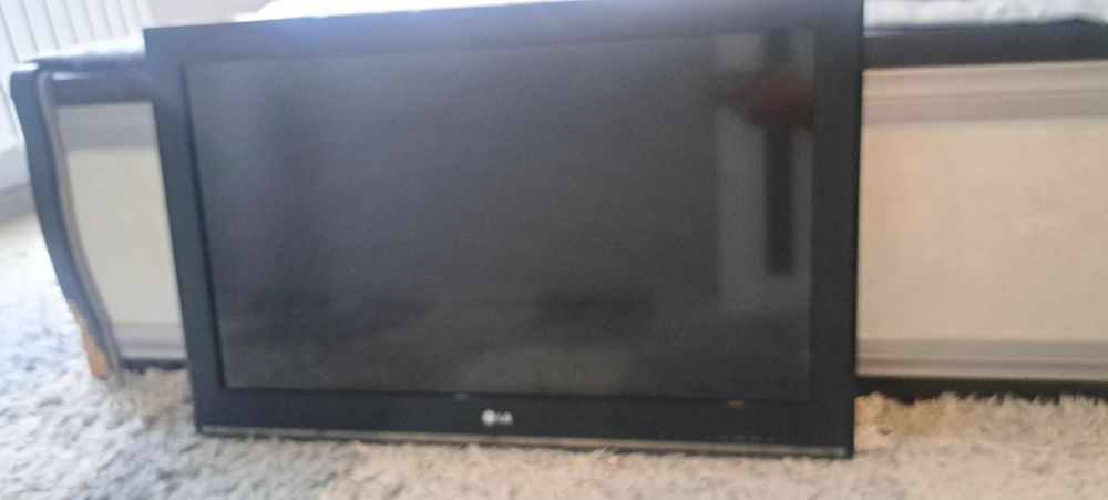 LG televizor sotladi