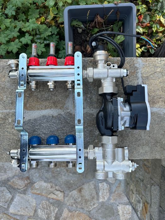 Emmeti колектори с TM3-R помпа