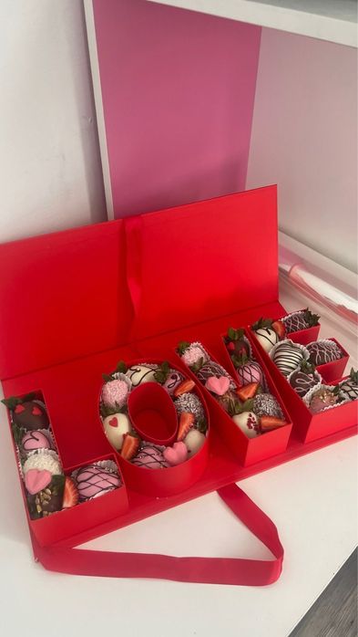 Клубника в шоколаде Алматы