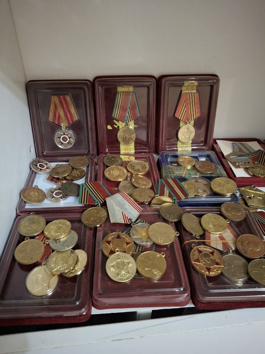 Продам  юбилейный