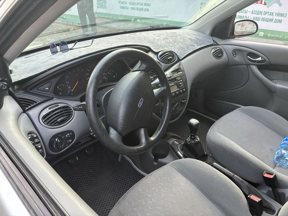 Продам автомобиль Ford Focus 1