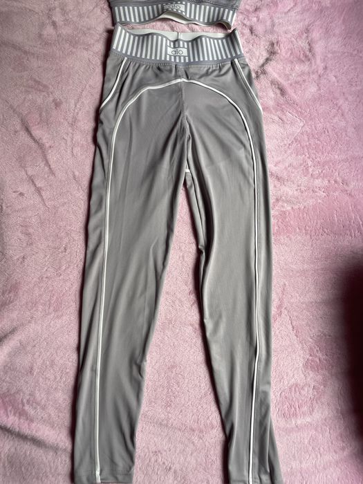 Нов сет на Alo Yoga