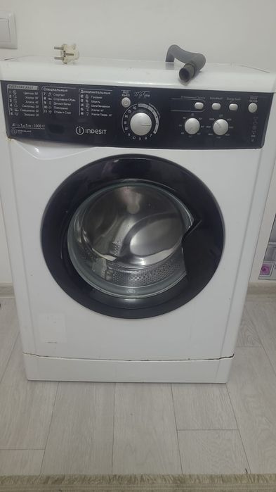 Продам стиральную машину б/у индезит