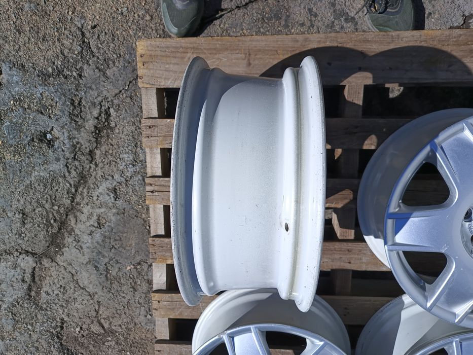 16 цола 5 х 100 мм Фолксваген / Ауди - 6,5 инча / ЕТ 42