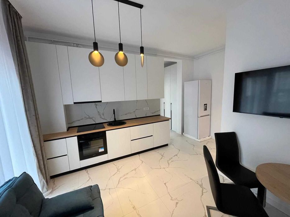 inchiriez apartament 2camere com giroc