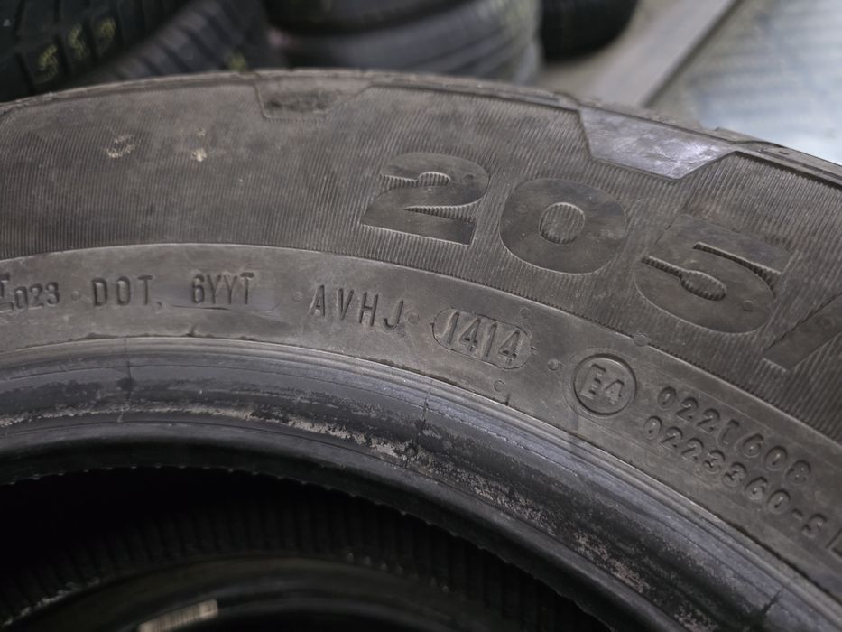 4бр Летни Гуми 205 70 15 - Continental