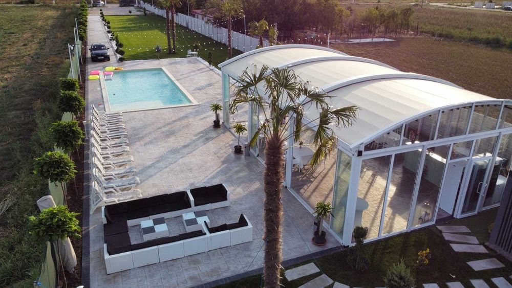 Vila petrecere cu piscina Majorate Eveniment Private Petreceri