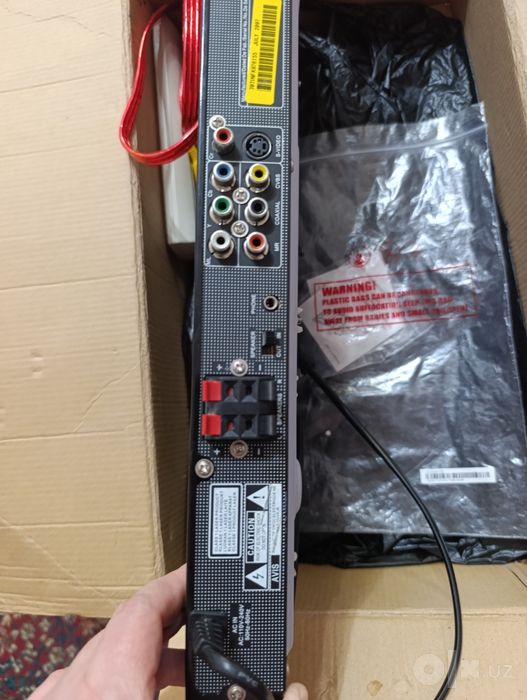 DVD PLAYER LG  с  пультом в рабочем состоянии