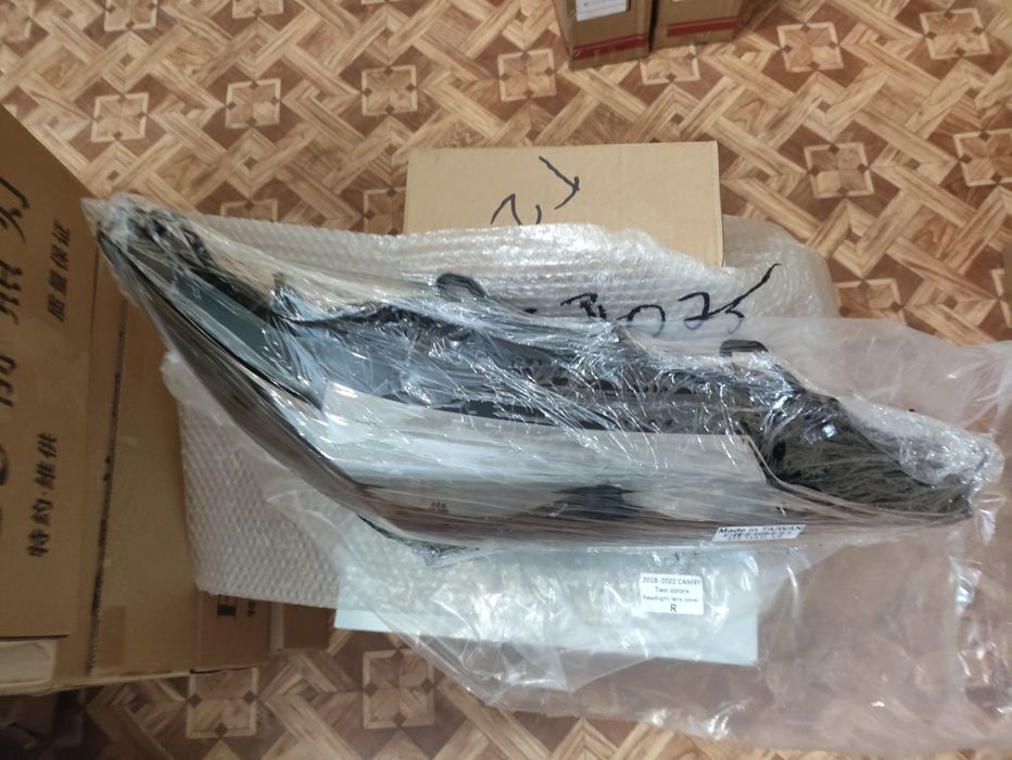 Стекло фара камри 70,75