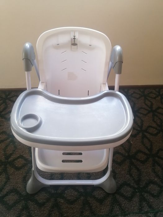 Бола овкатланиши учун столчик