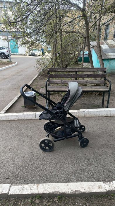 Продам коляску Joie Chrome