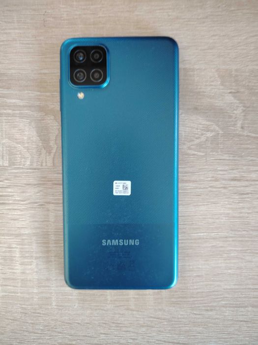 Samsung A12 много запазен
