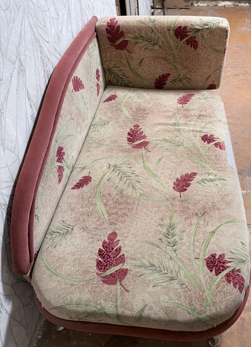 Продам подростковый диван