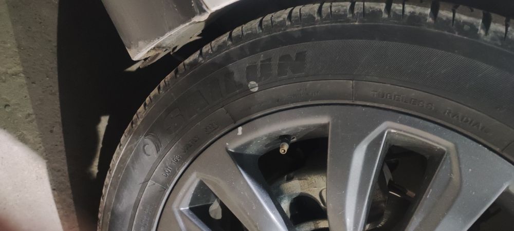 Покрышка всесезонка