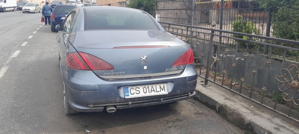 Vând stop Peugeot 307 CC  an 2005