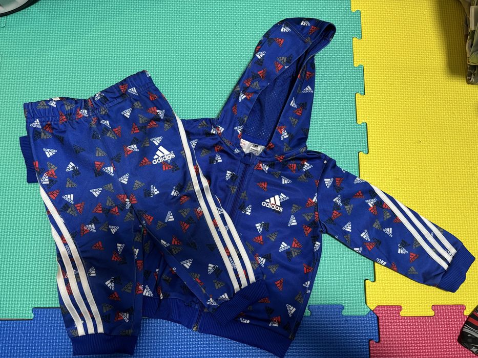 Бебешки комплекти Adidas