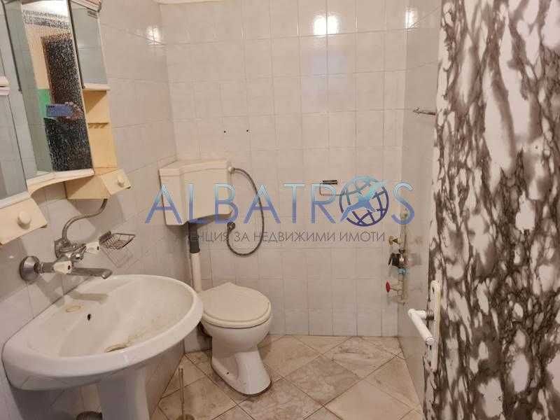 Помещение- Колхозен пазар