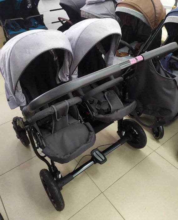 Коляска для двойни