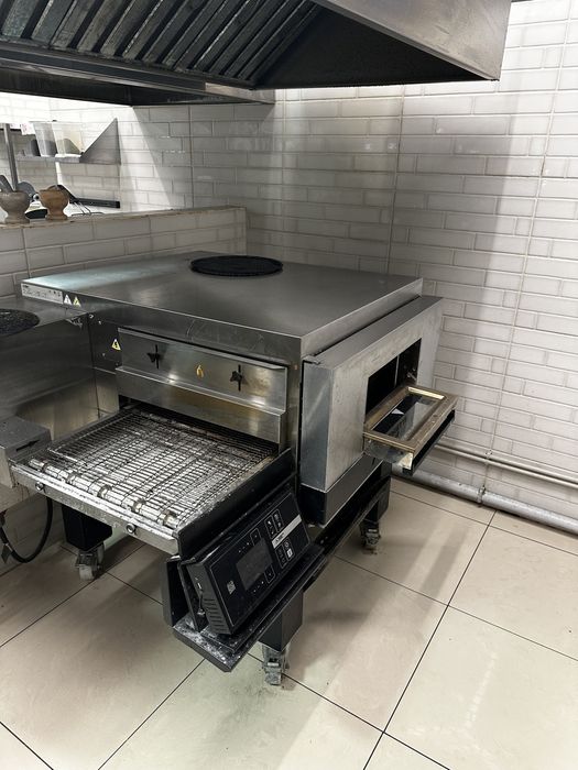 Слам в Аренду конвейерная пиццапечь Moretti Forni T75E