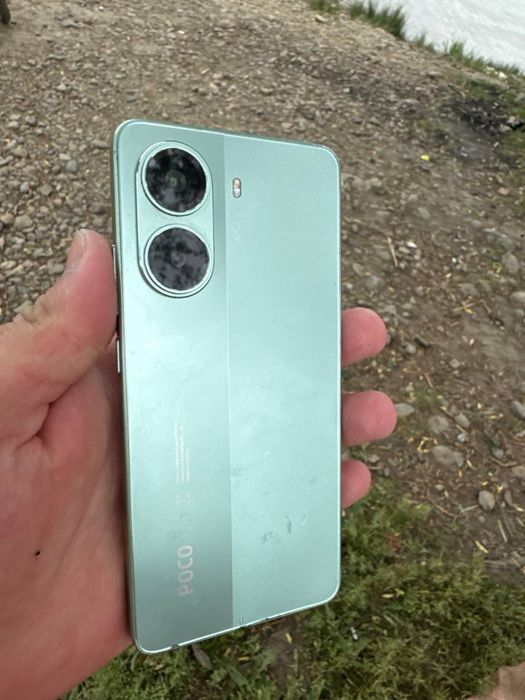Продам Poco X7 Pro