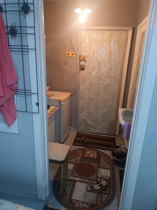 Сдам  комнату  в малосемейном общежитий