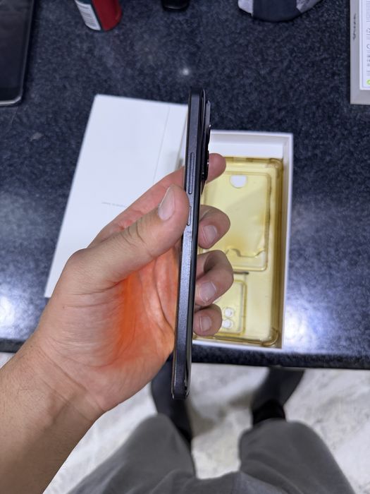 xiaomi 13 T pro pamit 12.256g holati yengidek karopka dak kamplekt