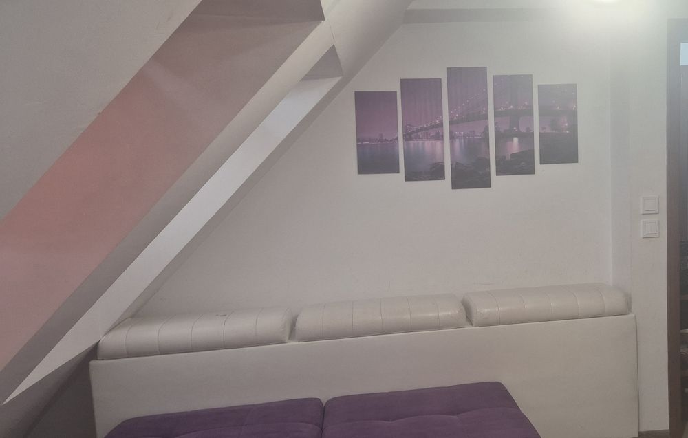 Огромен разгавамем диван