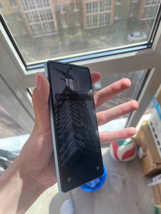 Продам POCO X5 PRO