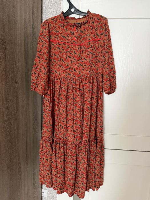 Продам платья 46 размера