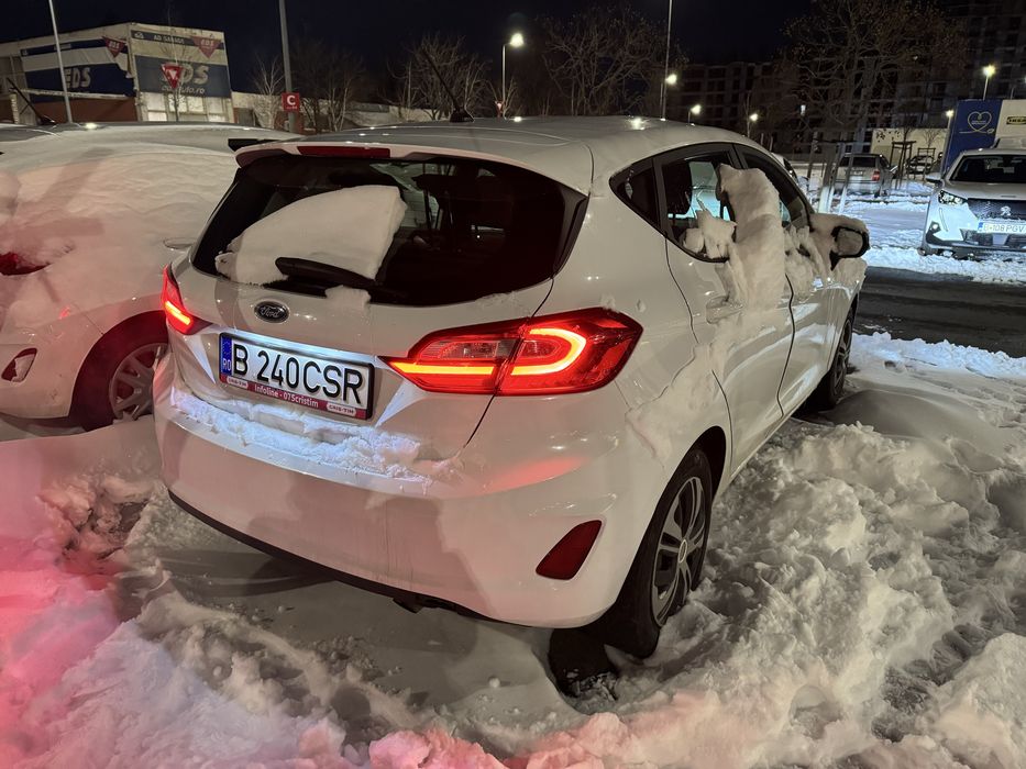 Inchiriere Ford Fiesta
