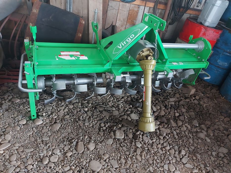 Freză agricolă tractor