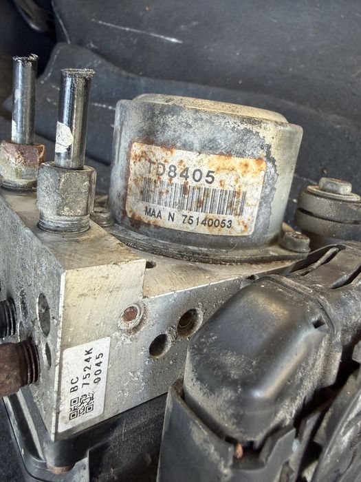 ABS помпа / ESP модул за Nissan X-Trail T31