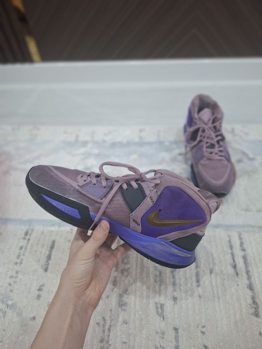 Nike Kyrie 8 Infinity