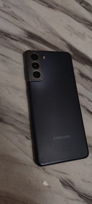 Продам или Обменяю samsung s21 5g