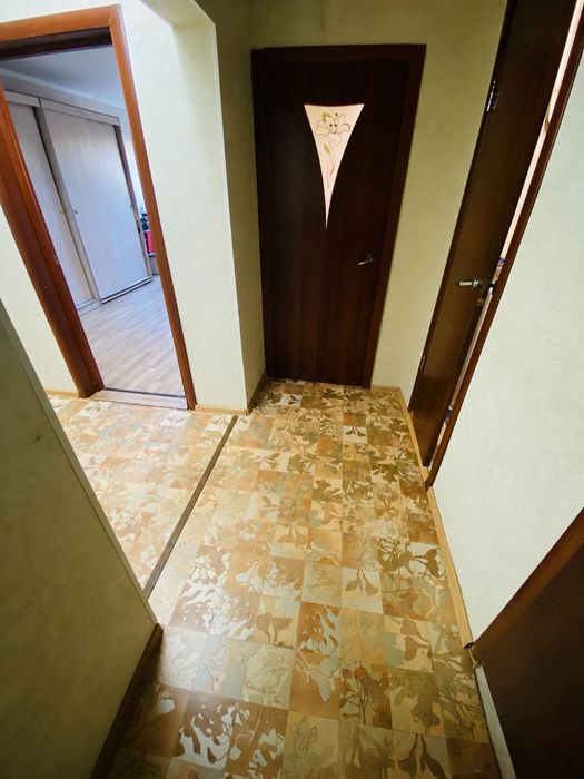 Продам 4 комнатную квартиру