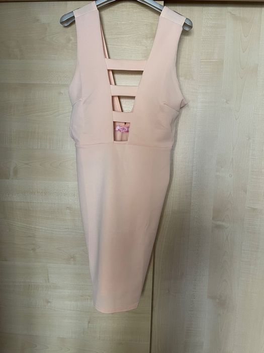 Rochie noua cu eticheta