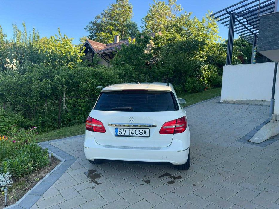 Mercedes B180 CDI Automat 2013 – Piele, Întreținut