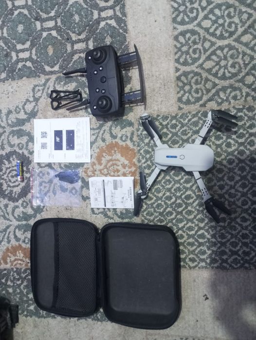 Дрон Е88 про ...