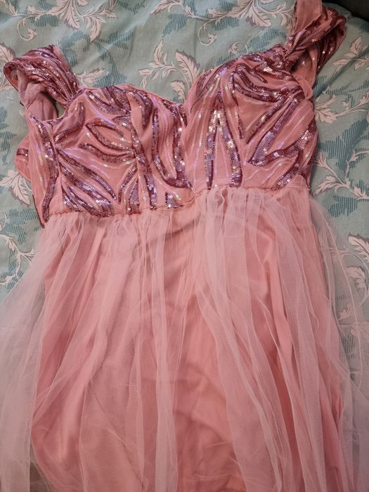 Красива нежна Тюлена рокля розова, пудра