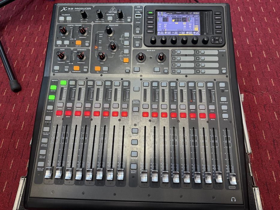 Mixer Behringer X32 Producer + Case Thon