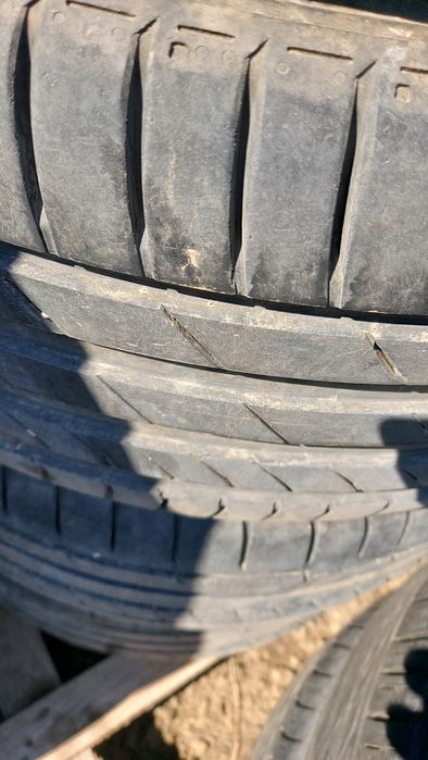 Летни гуми 235 50  R 18 DOT 19 Kumho