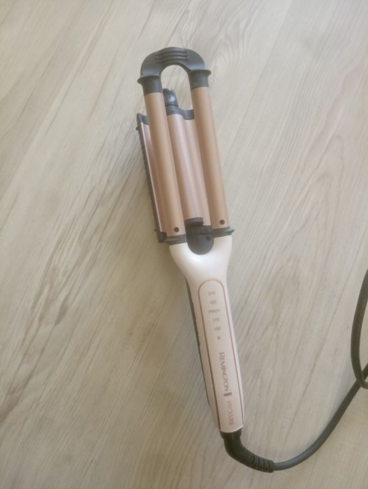 Преса за коса Remington Proluxe – почти нова