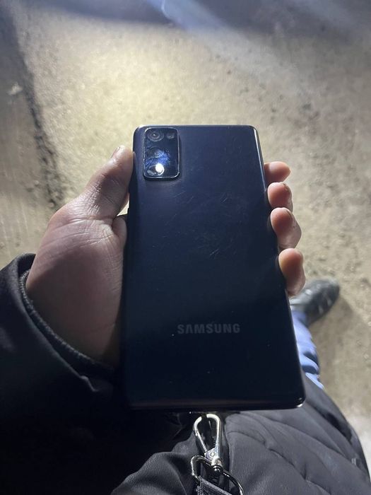 Samsung s 20 FE 100$