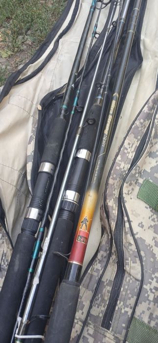 Vând lansete cu mulineta Daiwa Tournament-S 5000T/ clasice pe dimensiuni diferite