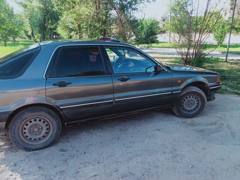 Mitsubishi galant