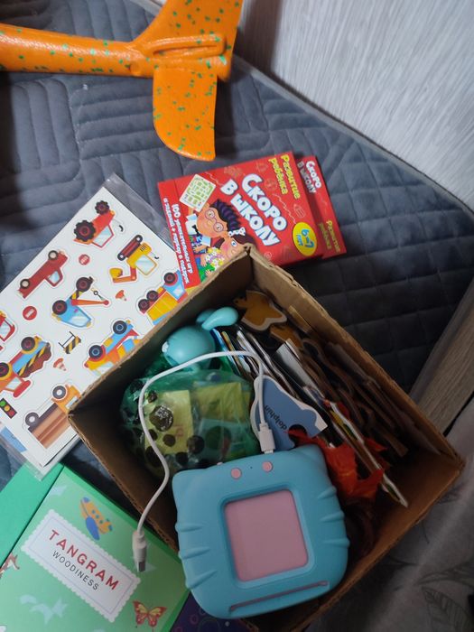 Продам игрушки развивашки